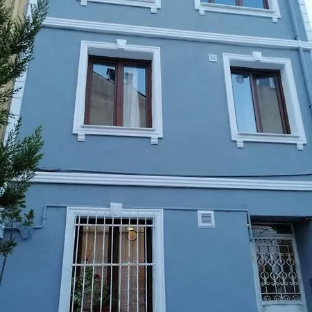 Historical Comfy Flat In Beyoglu Tophane, Galata * 伊斯坦布尔