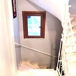 Historical Comfy Flat In Beyoglu Tophane, Galata *