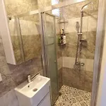 Historical Comfy Flat In Beyoglu Tophane, Galata Apartment