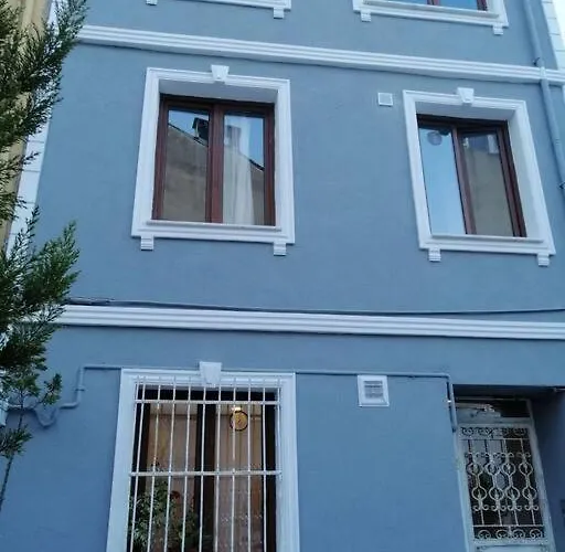 Historical Comfy Flat In Beyoglu Tophane, Galata * Istambul