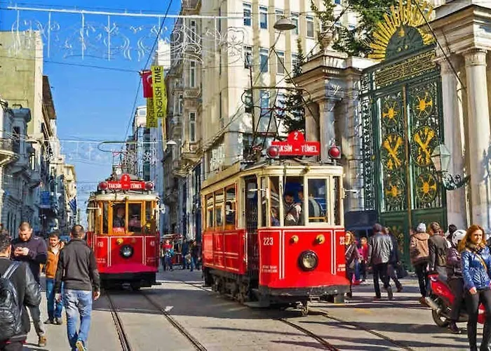Historical Comfy Flat In Beyoglu Tophane, Galata * Istambul